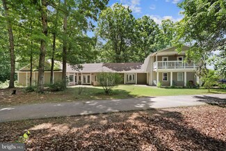 11201 Chancellor Meadows Ln, Locust Grove, VA 22508