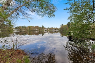 5 Field Ave, Salem, NH 03079