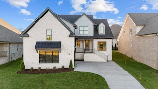 2008 Wt Chandler Blvd, Gallatin, TN 37066