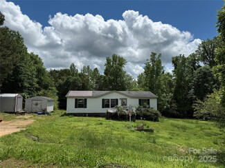 118 Burnside Ct, Clover, SC 29710