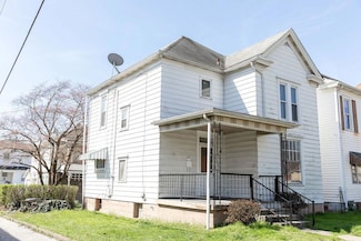 1013 6th St, Moundsville, WV 26041
