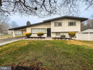 6005 Middleton Ln, Temple Hills, MD 20748