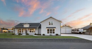 5202 Black Belle Ct, Pasco, WA 99301