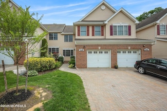 18 Smock Ct, Manalapan, NJ 07726