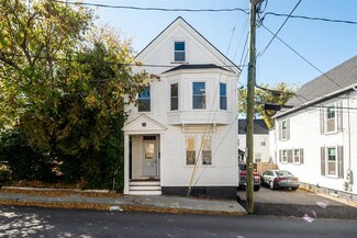 20 Brewster St, Portsmouth, NH 03801