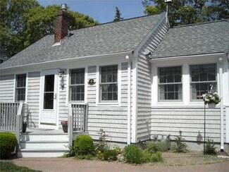 9 Glen Ave, Wareham, MA 02571