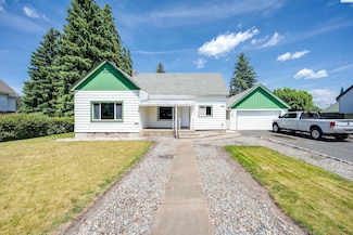 308 W Steptoe Ave, Oakesdale, WA 99158
