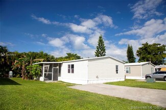 551 SW 135th Terrace, Davie, FL 33325