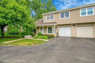 1921 Wisteria Ct Unit 3, Naperville, IL 60565
