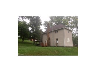 523 N 4th St, Dennison, OH 44621