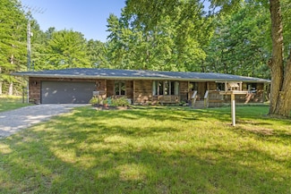 6953 S Elm Ave, Newaygo, MI 49337
