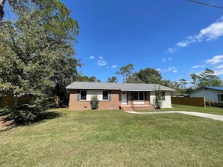 514 Giddens Dr, Nashville, GA 31639