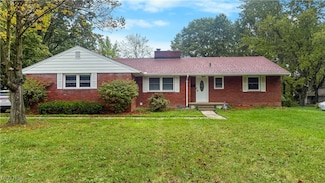 230 Deer Trail Ave, Canfield, OH 44406