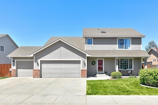5807 W Whatcom Ave, Yakima, WA 98903