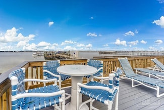 8520 Gulf Blvd Unit 32, Navarre, FL 32566