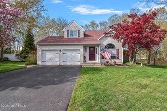 12 Grand Teton Ave, Howell, NJ 07731