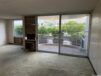 1717 Ala Wai Blvd Unit 306, Honolulu, HI 96815