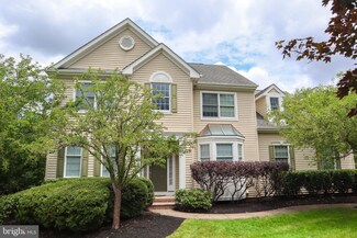 8 Princeville Ct, Skillman, NJ 08558