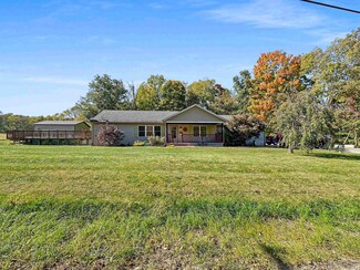 5290 N Riverside Rd, Attica, IN 47918