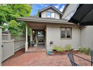 1329 Hammock St, Eugene, OR 97401