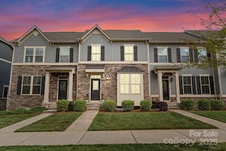 2037 Birchside Dr, Charlotte, NC 28205