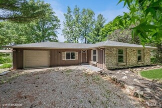 402 Sherwood Forest Dr, Galveston, IN 46932