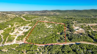 1211 New Northrup Rd, Pipe Creek, TX 78063