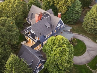 51 Abbott Rd, Wellesley Hills, MA 02481