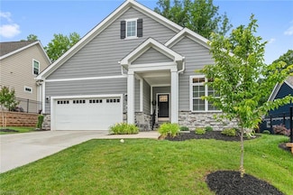 2433 Albemarle Ct, Winston-Salem, NC 27106