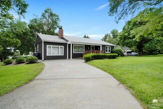 720 Harris Ave, Manhattan, KS 66502