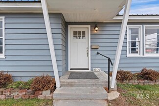 1306 W 4th St, Weiser, ID 83672