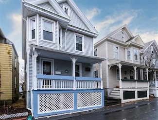 18 Calvert St, Newport, RI 02840