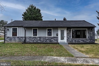 259 Pinecrest Dr, Harrisburg, PA 17110