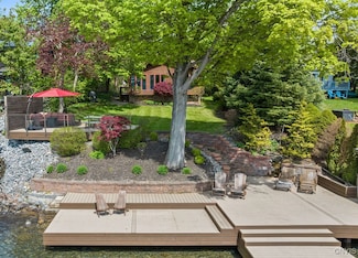 1749 Shady Bend Ln, Skaneateles, NY 13152