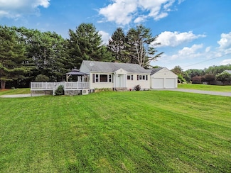 104 Old Lisbon Rd, Lewiston, ME 04240