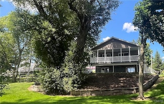 3242 County Route 6, Hammond, NY 13646