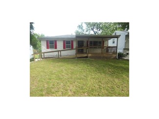8133 NE San Rafael Dr, Kansas City, MO 64119