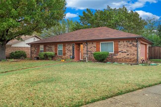 2325 Oakside Dr, Arlington, TX 76016