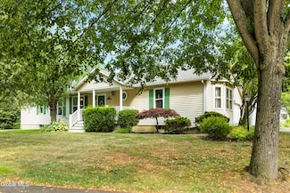 67 Victoria Way, Albany, NY 12209
