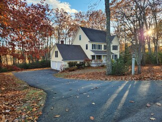 45 Meadow Pond Rd, South Berwick, ME 03908