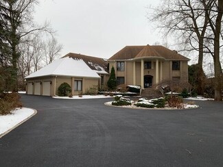 530 Turnberry Dr, Schererville, IN 46375