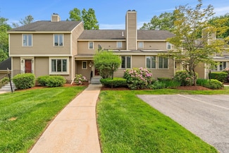 42 Brickett Hill Cir Unit 114, Haverhill, MA 01830