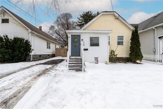 114 Huntley St, Syracuse, NY 13208