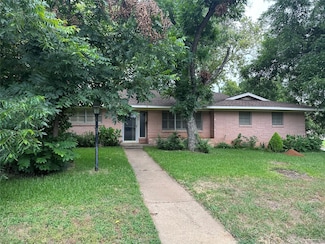1509 University Dr, Arlington, TX 76013