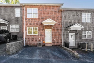 1106 Prestwick Ave, Morgantown, WV 26508