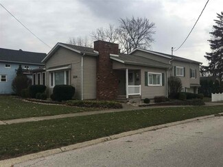 224 W Maple St, Bremen, IN 46506
