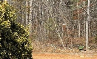 2637 10th Ave NE, Hickory, NC 28601