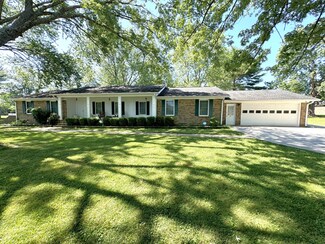 102 Tara Blvd, Tullahoma, TN 37388