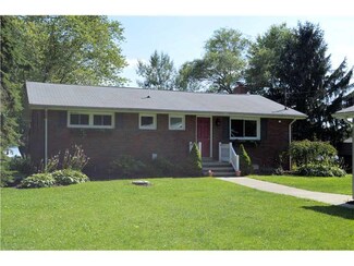 280 Latonka Dr, Mercer, PA 16137