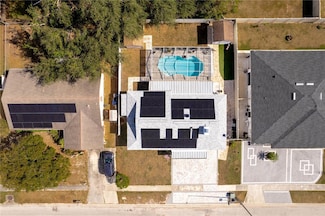 1308 Oakhill St, Seffner, FL 33584